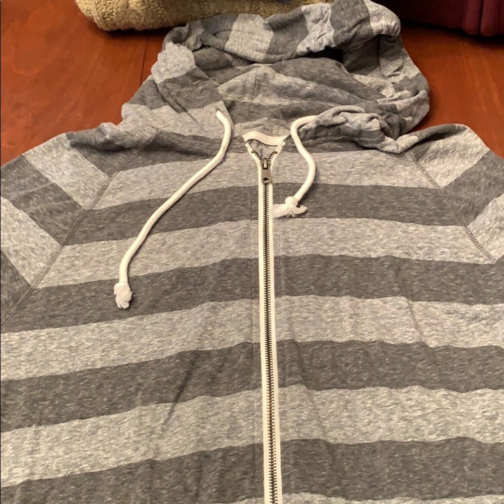 Lightweight stripped hoodie